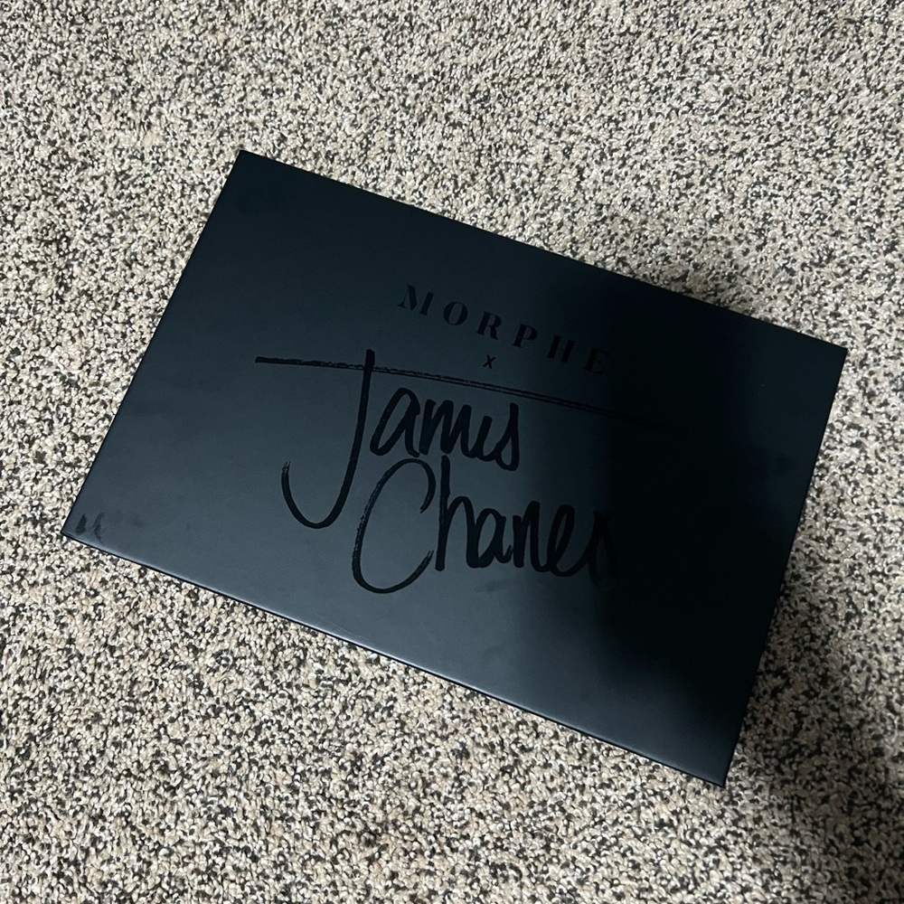 James Charles x Morphe palette